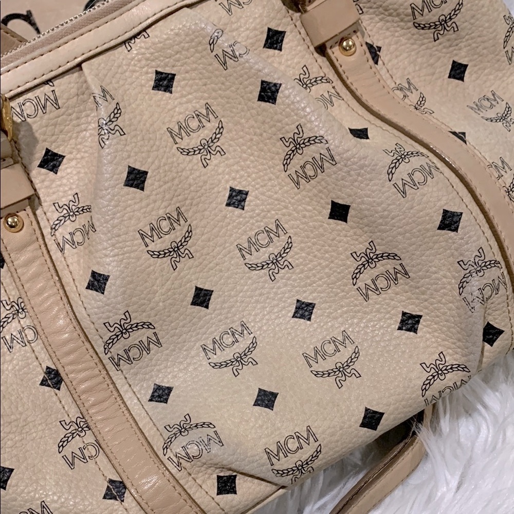 MCM Visetos Beige Monogram Tote/Crossbody Leather Bag Goldtone hardware Zip Top - Picture 12 of 16